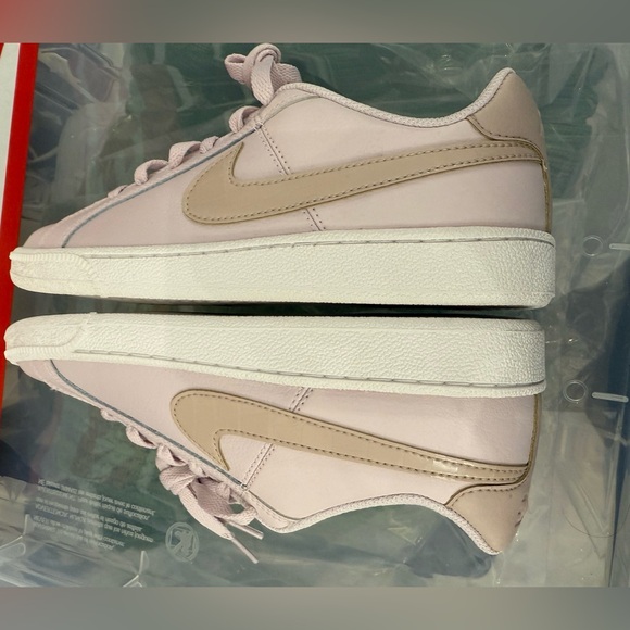 NIB Nike Court Royale Women’s Sneakers – Size 6.5 pink lavender purple - Picture 11 of 11